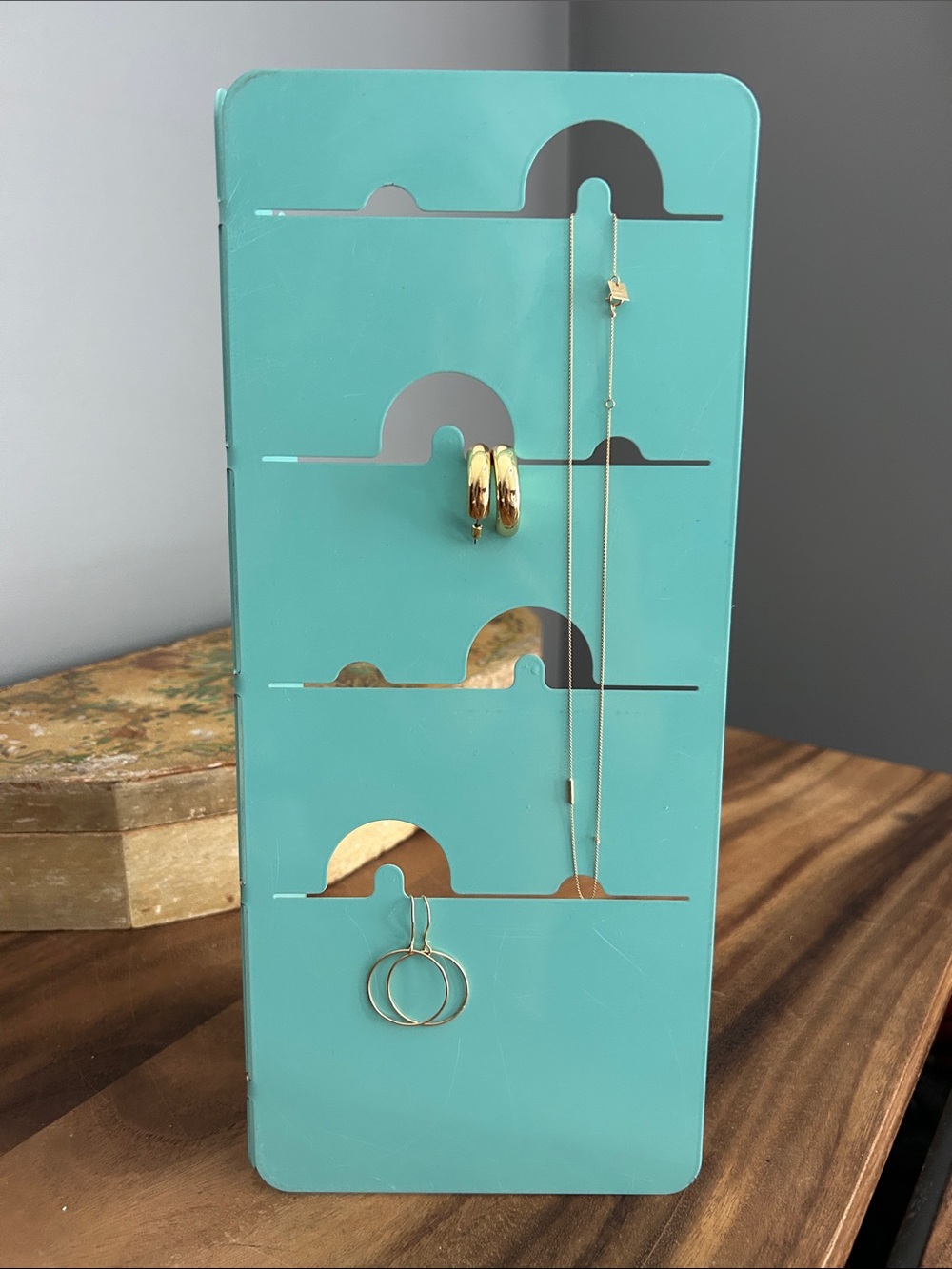 Turquoise Metal Jewelry Stand Organizer - Unbranded